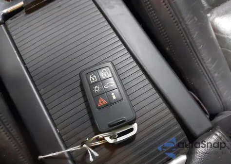 2014 Volvo Xc60 3.2 from USA, damaged, VIN YV4940DZ3E2507309